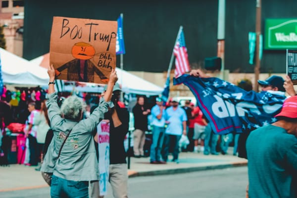Does the World Need More ‘Politainers’?